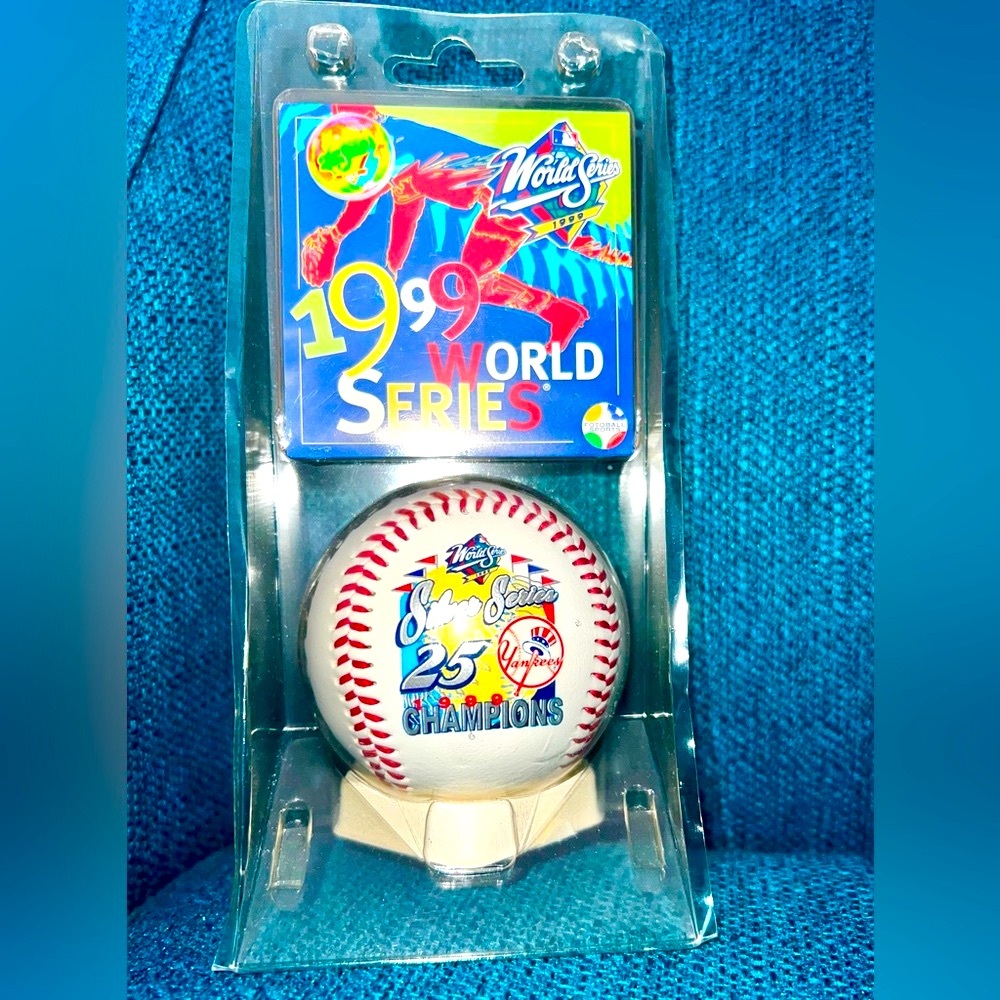 NWOT 1999 World Series Champions Baseball